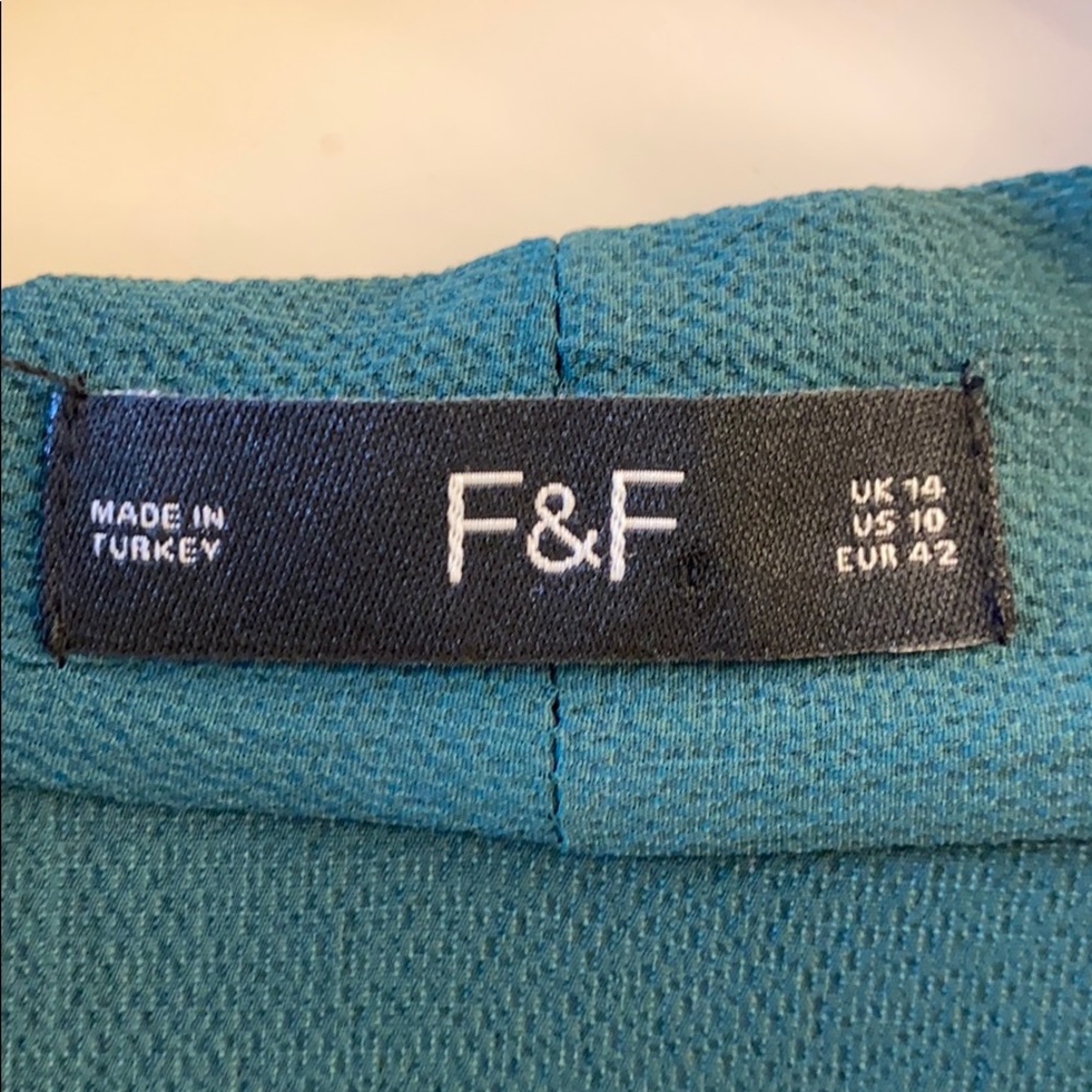 F&F Gorgeous Green 3/4 sleeve Dress - Picture 6 of 7